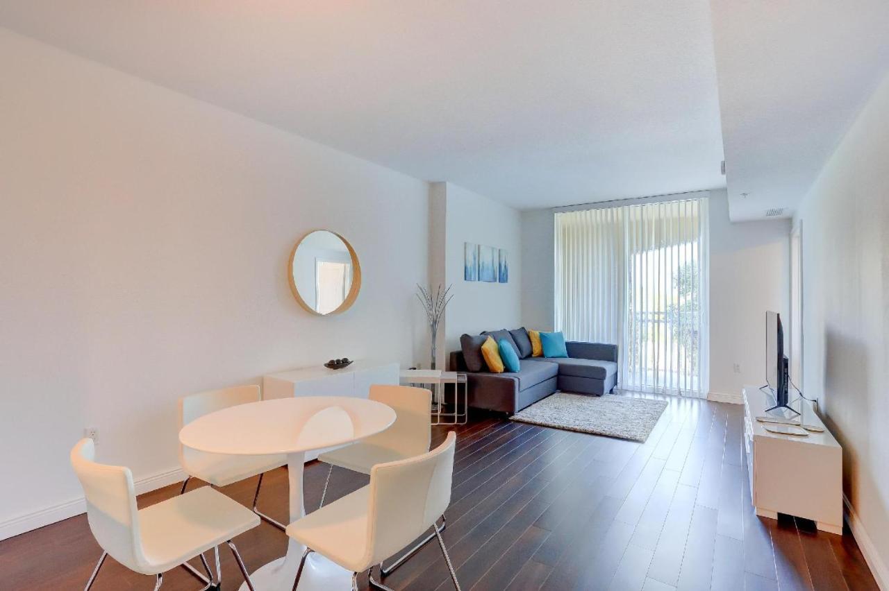 Apartment In Casa Costa Condo!Beach Pass Included Boynton Beach Eksteriør billede
